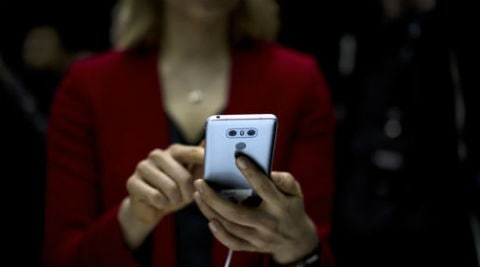 LG G6, LG G6 launch, LG G6 launch Mobile World Congress, Mobile World Congress launch phones, Samsung, Note 7 fires, Note 7  problems,  Galaxy S8, Samsung Note 7 batteries, LG G6 extra safety precautions, Note 7 problems, heat sinks to dissipate heat, note 7 batteries, Wireless carriers, greater safety assurances, Apple, Technology, Technology news