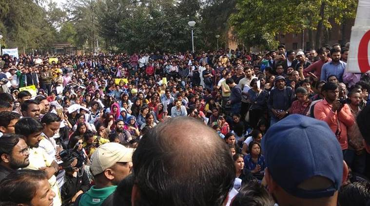 du protest, ramjas row, ramjas protest live, DU protest live updates, DU protest live, khalsa college live, du student protest updates, news, delhi university, latest news, du protest today, delhi university protest march, delhi university violence, protest against abvp, du nationalism, du free speech, du fights back, ramjas, ramjas violence, ABVP, ABVP violence, gurmehar kaur, indian express news, india news, delhi news, ramjas violence updates