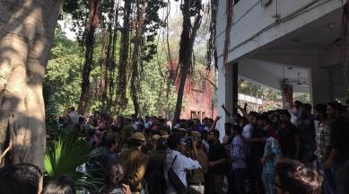 Ramjas college, Ramjas college protests, ABVP, ABVP violence, umar khalid, ABVP, AISA, ABVP AISA clash, Bharat mata ki jai, Ramjas College Umar Khalid, delhi university, shehla rashid, abvp, aisa clash, india news, indian express news