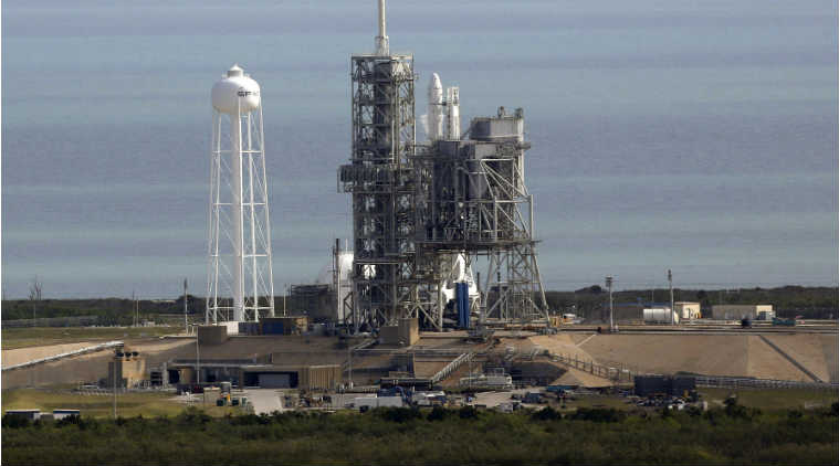 SpaceX aborts approach to space station, delivery delayed | Technology ...