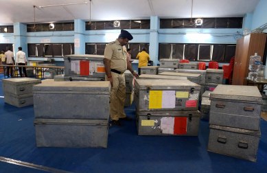 EVM, voting machine, Aam aadmi party, election commission, EVM tampering, voting machine tampering, electronic voting machines, EVM controversy, delhi, india, indian express