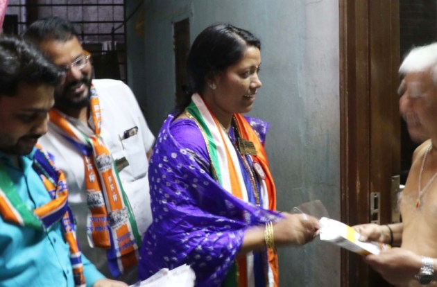 BMC elections 2017, BMC polls, BMC elections, BMC, Brihanmumbai Municipal Corporation, Devendra Fadnavis, BMC polls campaign, BMC polls rallies, Raj Thackeray, Jyoriraditya scindia, Manish tewari, BMC polls photos, BMC election campaign pictures, maharashtra, photo galley, BMC polls photo gallery