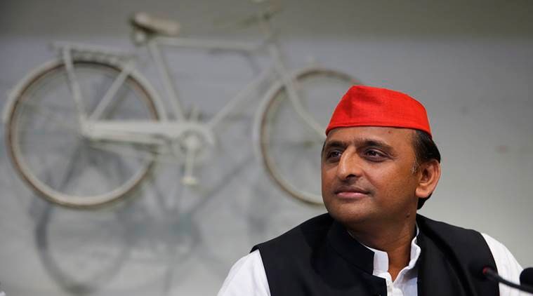 Akhilesh Yadav defends Rahul Gandhi's 'India being run by dynasties' remark  | India News,The Indian Express