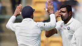 india vs australia, ind vs aus, india vs aus, india vs australia 2nd test, bangalore test, ashwin, starc, cricket news, cricket