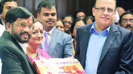 BMC budget, Brihanmumbai Municipal Corporation, Shiv Sena, Mumbai Shiv Sena, Yashwant Jadhav, Municipal Karmchari Kamgar Sena, indian express news