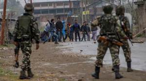 Kashmir news, Kashmir Mobile phones seized in sub-jail, Mobile Phones od inmates seized by asuthorities, Kashmri Jail mobile phones Seized, Kashmir news, Imates use mobile phones to Talk to Pakistanis, India news, National news, world news