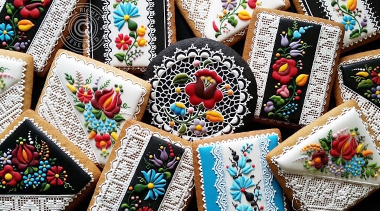 Designed by Judit Czinkné Poór, a pastry chef and artist at a cake-decorating shop named Mézesmanna in Hungary, these masterpieces feature bright and beautiful flowers. (Source: Instagram/Judit Czinkné Poór)