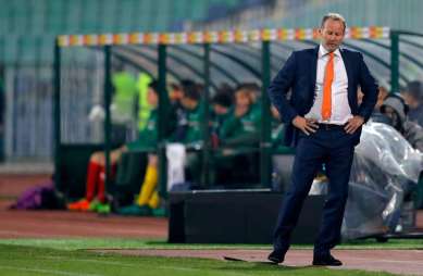 Danny Blind: Netherlands face uphill task after Iceland defeat
