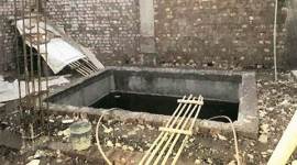 delhi, delhi grl drowns, open drain delhi, six year old drowns, delhi six year old death, construction site open ditch