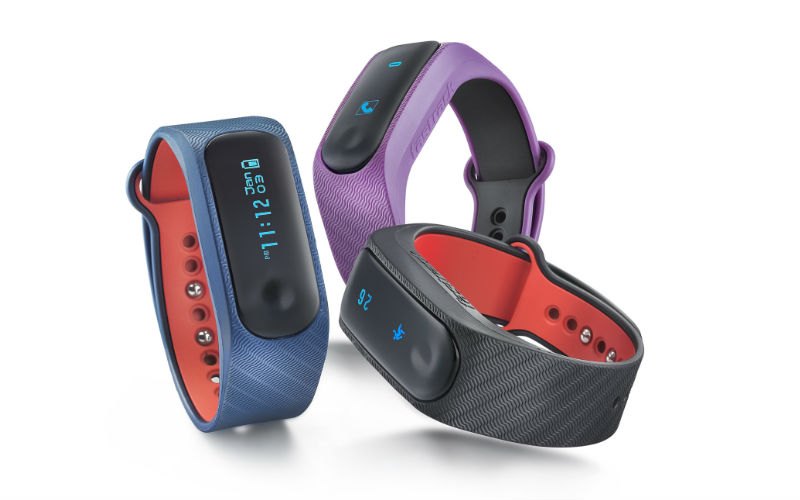 comparison between fastrack reflex 2.0 and mi band 3