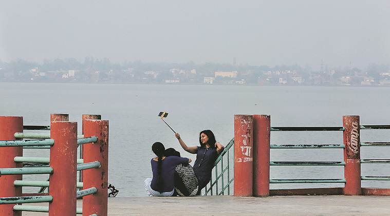 yogi adityanath, Gorakhnath Math, hindutva leader, gorakhpur leader, Hindu Yuva Vahini,Peethadhishwar,lucknow muslims, up muslims, muslim localities, Avaidyanath, hindu mahasabha, india news, latest news