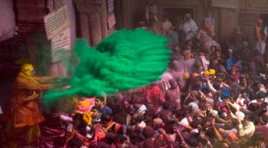 holi, holi 2017, happy holi, holi vrindavan, vrindavan, vrindavan holi celebrations, holi vrindavan photos, krishna temple vrindavan, holi news, happy holi 2017, lifestyle news, latest news