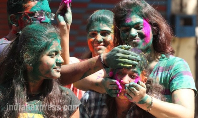 holi, holi 2017, happy holi, happy holi 2017, holi hai, holi photos, pakistan holi, india holi, nepal holi, pakistan holi photos, holi celebrations, lifestyle news, festival news, indian express