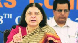 Watch: Maneka Gandhi abusing officer, accused of corruption, in Bareilly