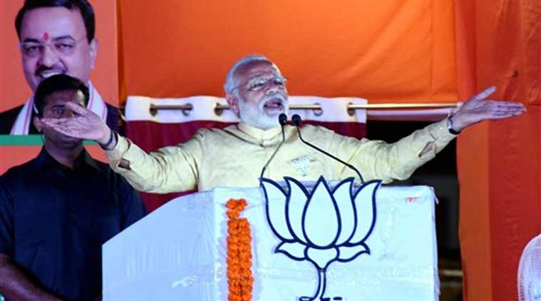 narendra modi, varanasi, narendra modi in varanasi, narendra modi roadshow, Uttar Pradesh Elections 2017, UP Elections 2017,UP Polls 2017, Uttar Pradesh Polls 2017,india news, latest news