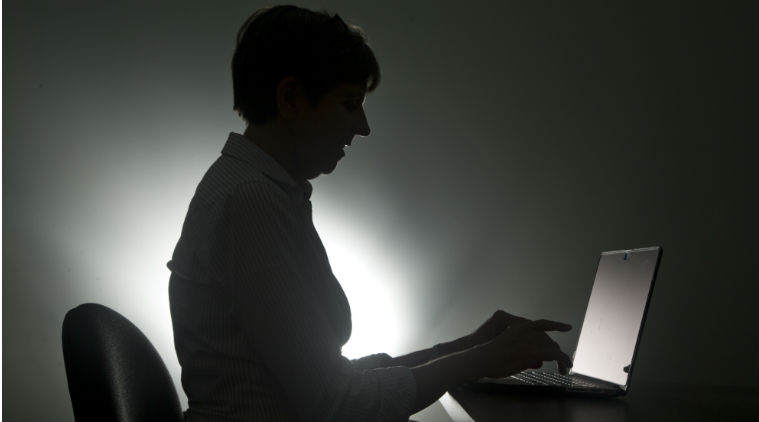 Internet, online safety, online security, hacking, secure password, manage passwords, how to create secure password, how to protect email form hackers, safety from hackers, how to protect account from hacking, strong password, Google, Yahoo, Yahoo breach, Apple, smartphones, technology, technology news