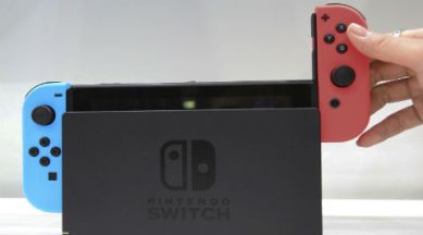 Nintendo Switch console, Switch console review, Nintendo Switch console games, Nintendo Switch, Nintendo's Legend of Zelda, Sony's Playstation 4, Microsoft's Xbox One,  Niantic, Pokemon Go, Super Mario Run, Joy Cons, Nintendo Switch features, Nintendo Switch Price, hand-held game, Legend of Zelda, Technology, Technology news