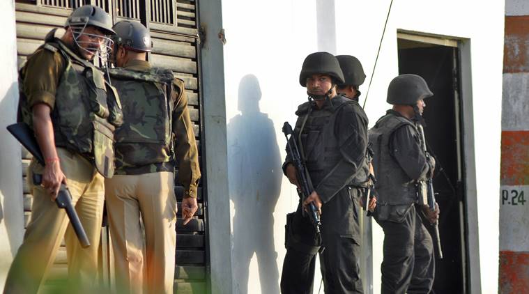 lucknow terrorist attack, lucknow terrorist firing, thakurganj firing, Bhopal-Ujjain train blast, Bhopal-Ujjain train explosion, UP arrest, terrorist arrest, terrorism, islamic state, ISIS, indian express news, india news