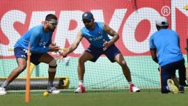 Virat Kohli, Virat Kohli injury, Virat Kohli injured, Kohli injured, Kohli shoulder injury, Virat Kohli shoulder injured, Virat Kohli fit, India vs Australia, Ind vs Aus, Cricket