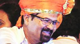 Shiv Sena, BMC office, Shiv Sena in BMC new office, Vishwanath Mahadeshwar, Vishwanath Mahadeshwar mumbai mayor, Brihanmumbai Municipal Corporation (BMC), indian express news