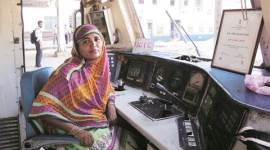 MUMTAZ KAZI, India’s first motor-woman, India's first woman diesel locomotive driver, Indian railway's first woman locomotive driver, latest news, India news, National news, Maharashtra news