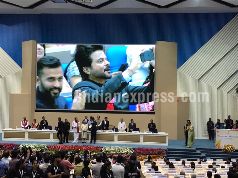 akshay kumar, twinkle khanna, aarav kumar, akshay kumar son, akshay kumar twinkle khanna