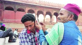 759 Delhi, Jama Masjid, ear cleaners, Delhi ear cleaners, Mughal Delhi, Delhi news, Indian Express