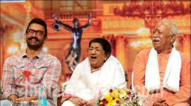 aamir khan, aamir khan lata mangeshkar, aamir khan dinnath mangeshkar awards, aamir khan dangal award, aamir khan mohan bhagwat