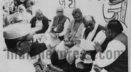BJP leaders including LK Advani and MM Joshi in a meeting soon after Kar Sewaks demolished the Babri Masjid. Archives/Express Photo RK Sharma
