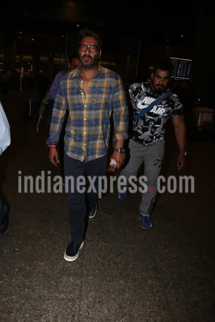 ajay devgn, ajay devgn picture, ajay devgn airport look