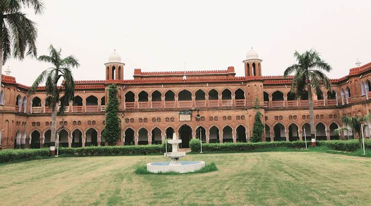 aligarh, aligarh university, aligarh students fir, aligarh news, india news, indian express news