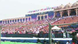 Yamuna, Yamuna floodplains, AOL event Yamuna, NGT Yamuna rehabilitation, Yamuna rehabilitation, Sri Sri AOL, Sri Sri Yamuna rehabilitation, India news, Indian Express
