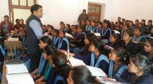 Bihar education, education in Bihar, Bihar government schools, Patna government schools, Patna govt schools revamping, Patna govt schools condition, governemnt schools, Patna DM initiative, Patna DM, Sanjay kumar agrawal, district magistration patna schools, DM teaches, Bihar education system, Bihar school, Bihar education, school inspector model, patna school inspector model, Patna school, patna District Arms Magistrate, District Magistrate Sanjay Kumar Agrawal, patna Sanjay Kumar Agrawal, latest news, patna news, Bihar news, latest india news, indian express news