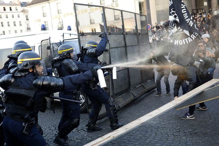 france elections, france presidential election, france election results, french election results, France, france elections live updates, france presidential polls 2017, france presidential polls live updates, France news, france election latest news, marine le pen, francois fillon, jean luc melenchon, paris election voter turnout, france news, world news, indian express