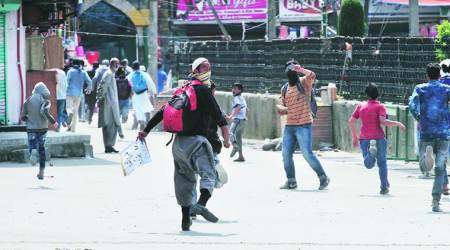 kashmir, kashmir unrest, kashmir tourism, kashmir stine pelting, kashmir attck, militant attack, ceasefire, indian express news, india news