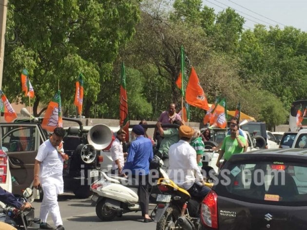 MCD Election results 2017, MCD poll results, MCD, BJP, MCD vote counting, MCD results 2017, MC counting photos, Counting photos, BJP victory, BJP photos, Congress, AAP, Delhi news, Delhi , Latest MCD photos, Indian express photos,