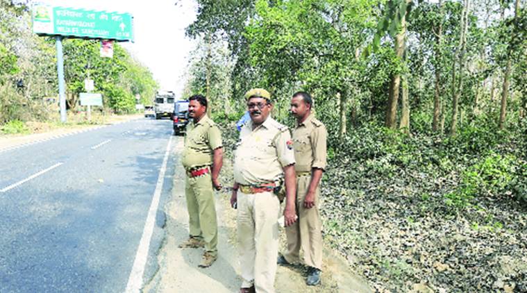 mowgli girl, girl mowgli, uttar pradesh girl mowgli, girl mowgli bahraich, india forest girl, forest girl, mowgli girl, police, forest officials, monkey girl, india news, indian express