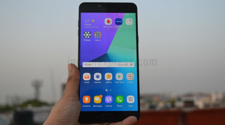 Compare Oppo A92 Vs Samsung Galaxy C9 Pro Price Specs