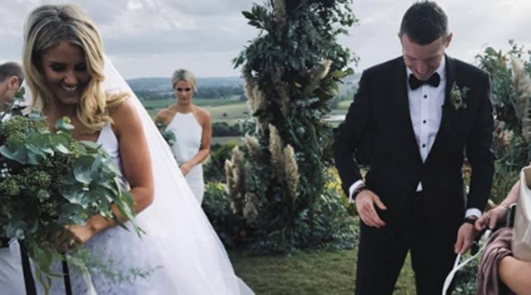 Peter Siddle ties knot with long-term partner Anna Weatherlake ...