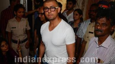 Sonu Nigam, Two men stabbed Sonu nigam, Sonu Nigam men attacked, Madhya Pradesh men attacked, Sonu nigam azaan, Sonu Nigam row, Muslim cleric Sonu nigam, sonu nigam loudspeaker, India news, Indian Express