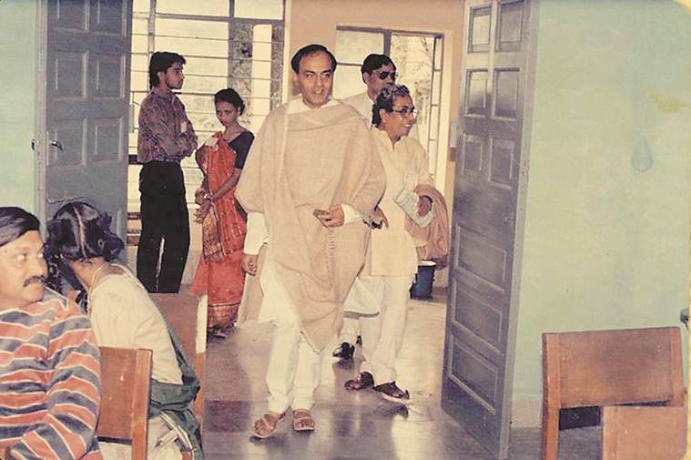 varanasi, bihari, textile, designer, exhibition, saris, artist, indian heritage, fashion, weavers, handloom, handicrafts, united nations development programme, fashion news, indian express news