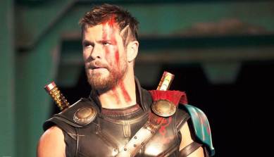 thor ragnarok, thor ragnarok trailer, chris hemsworth, chris hemsworth look,