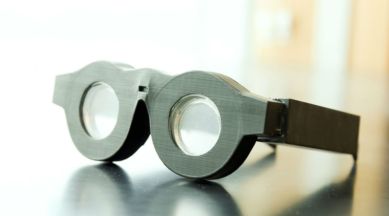 Smart glasses,  electromechanical system, membranes, eyeglass precription, attached mobile app, sensor, infrared pulse light, liquid based lens, Optics express journal, Science, Science news