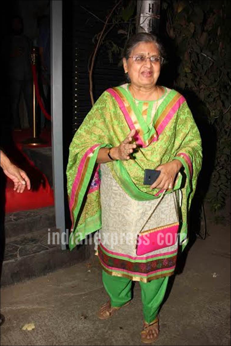 priyanka chopra, priyanka chopra ventilator success party, priyanka chopra party ventilator, priyanka chopra thanks ventilator team, priyanka chopra madhu chopra,