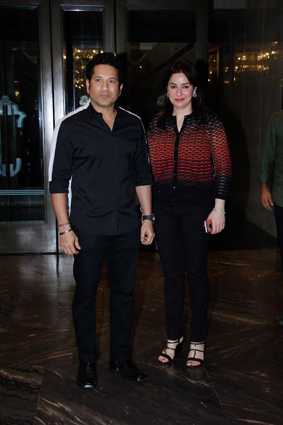 Zaheer Khan, Sagarika Ghatge, Virat Kohli, Anushka Sharma, Yuvraj Singh, Rohit Sharma, Zaheer Sagarika engagement, cricket, sports news