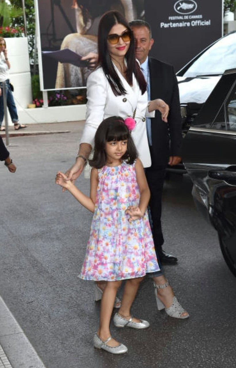 Aishwarya Rai Bachchan, Aishwarya in cannes, Aishwarya Rai Bachchan cannes 2017, Aishwarya Rai Bachchan cannes 2017, Aishwarya Rai Bachchan pics, Aishwarya Rai pics, Aishwarya Rai cannes 2017, Aishwarya Rai burberry, Aishwarya Rai cannes pics, Aishwarya Rai cannes 2017 pics, indian express, indian express news