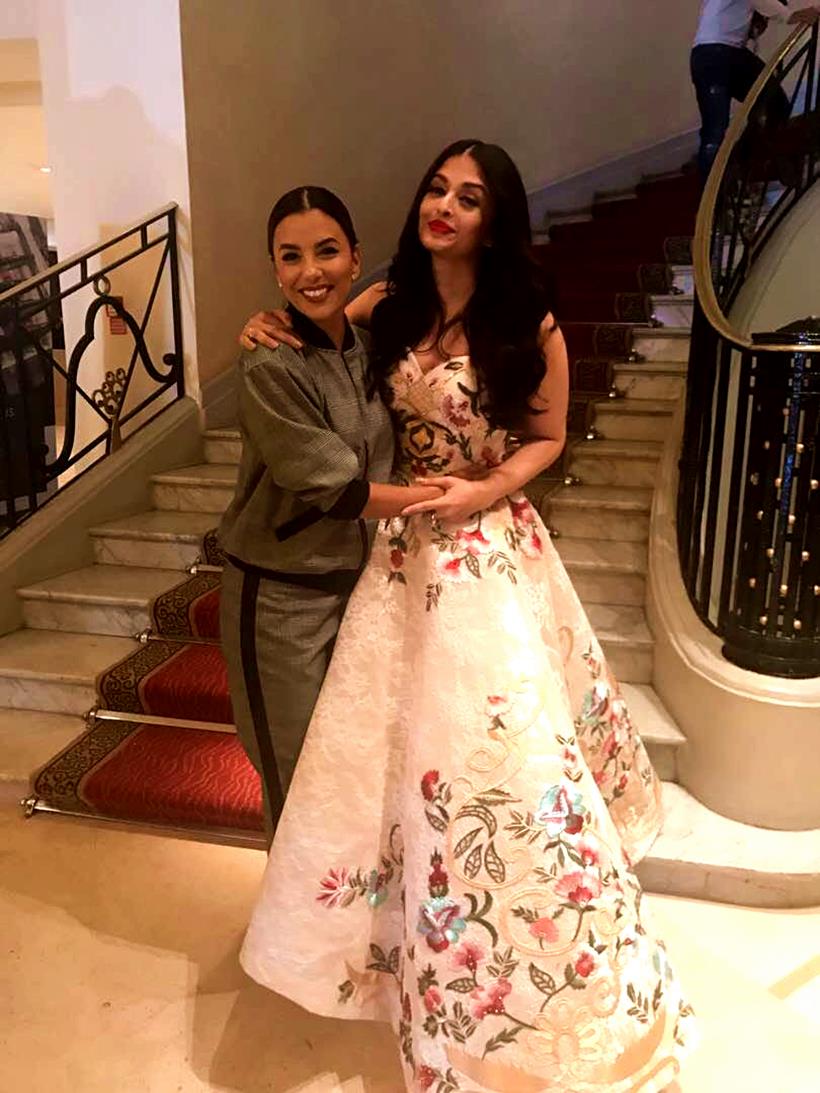 aishwarya rai bachchan, #aishwaryaatcannes, cannes 2017 aishwarya pics, aishwarya rai pics, aishwarya rai bachchan cannes, aishwarya rai cannes, aishwarya rai bachchan red carpet, aishwarya rai bachchan 2017, aishwarya rai cannes 2017 red carpet, aishwarya rai cannes photos, aishwarya rai bachchan cannes photos, indian express, indian express news, indian express fashion, indian express lifestyle