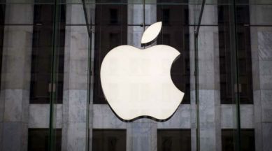 Apple, wearable computing, smartwatch, market survey, Strategy analytics, wearable market, Apple Watch Series 2, good retail presence, fitness bands,China's Xiaomi, wearable leadership, fitness bands, emerging smartwatch marekt, new smartwatch models, technology, technology news