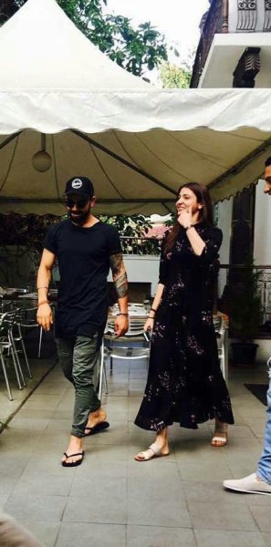 anushka sharma virat kohli, anushka virat lunch, anushka virat lunch date, anushka virat begaluru, anushka virat spotted, anushka sharma, 