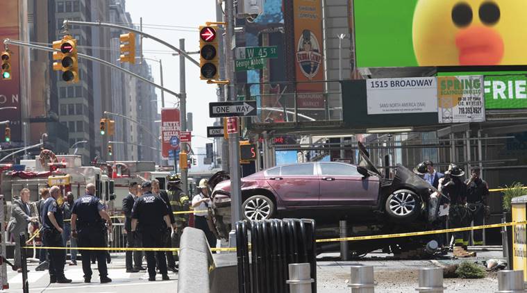 New York City: Speeding vehicle plows into Times Square pedestrians ...